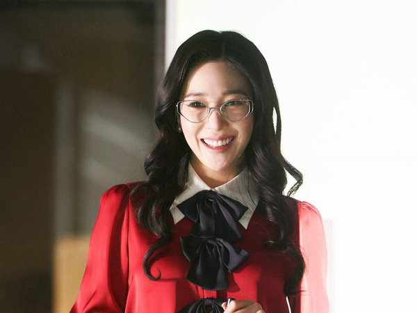 Tiffany SNSD Tanggapi Kritik Soal Aktingnya di Drama 'Reborn Rich'