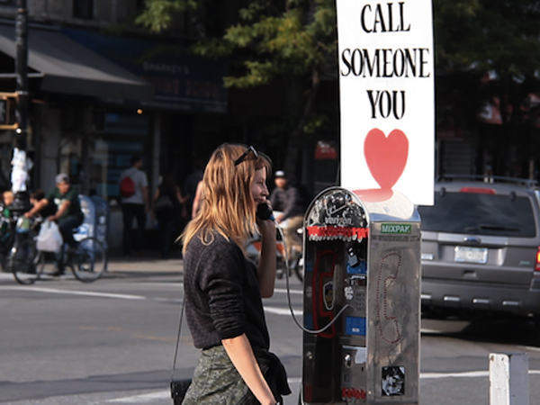 Ayo, Telepon Orang Terkasih Lewat Proyek “Call Someone You Love”!
