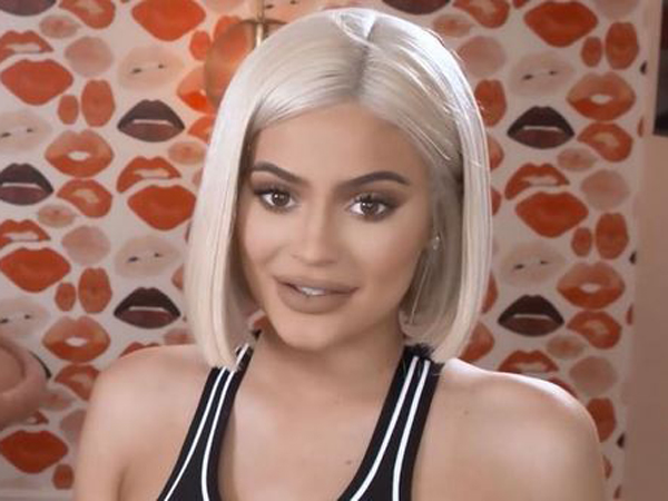 Intip Perubahan Bentuk Bibir Kylie Jenner yang Terancam Tak Bisa Lakukan Filler Selama Hamil