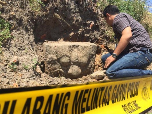 Geger! Penemuan Arca Kepala Kala yang Diduga Kompleks Candi Besar di Blitar