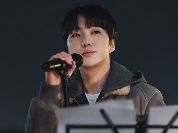 Kang Seungyoon WINNER Jadi Penyanyi Penuh Luka Masa Lalu di Drama Tomorrow