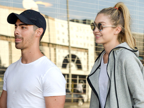 Terulang Lagi! Putus dari Cody Simpson, Gigi Hadid Langsung Dekat dengan Joe Jonas