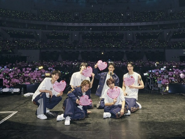 Momen NCT 127 Terpukau dengan Energi dan Suara NCTzen Indonesia