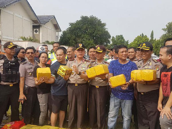 Penyelundupan 1 Ton Sabu Digagalkan, Polisi Periksa Sampai ke Supir Taksi Online