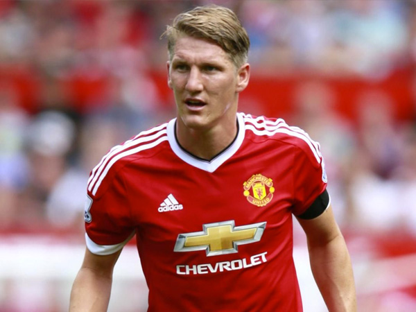 Miris, Bastian Schweinsteiger Ditawari Bayaran Tinggi untuk Tinggalkan Manchester United