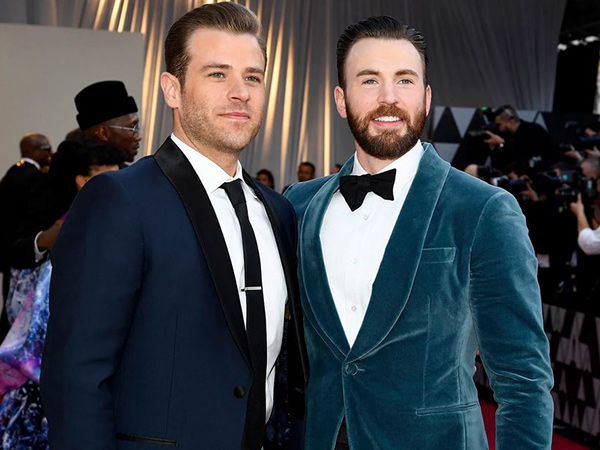 Chris Evans Tak Sengaja Bagikan Foto Kelamin, Ini Respon Kocak Sang Adik