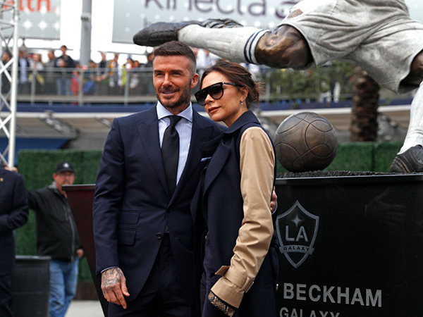 David dan Victoria Beckham Tanda Tangan Kontrak Rp 300 M dengan Netflix