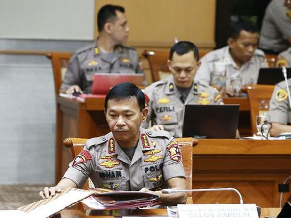 Mulai Baju Dikeluarin Sampai Polisi Buncit Jadi Bahasan Rapat Kapolri-DPR Komisi III