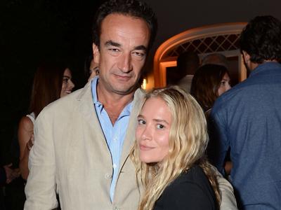 Dilamar Pengusaha Bank, Mary-Kate Olsen Pamer Cincin Berlian Raksasa