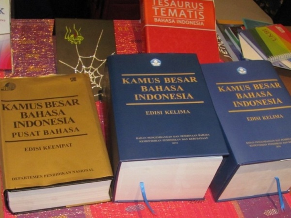 Kini Kata-Kata Slang Sudah Masuk Dalam Kamus Besar Bahasa Indonesia, Salah Satunya 'Alay'