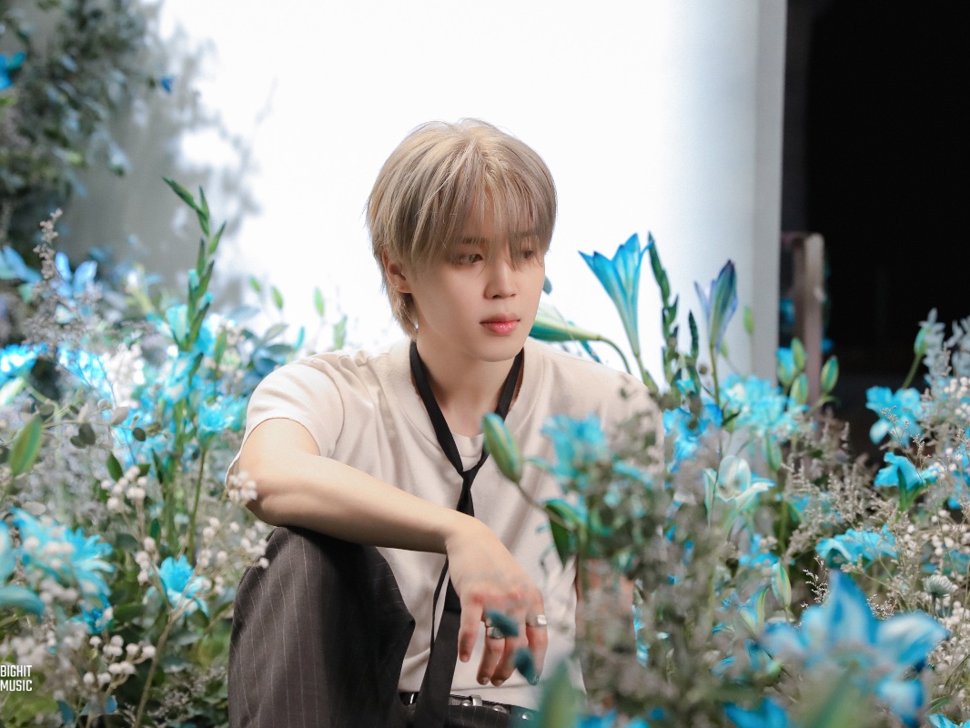 Jimin BTS Debutkan 4 Lagu Baru di Billboard Global 200 Minggu Ini