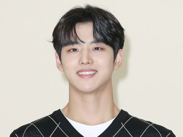 Hongseok PENTAGON Umumkan Tanggal Masuk Wajib Militer di Bulan Mei