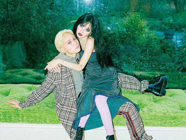 Intip Foto-foto Pemotretan Nyentrik nan Mesra HyunA - E'Dawn di Paris