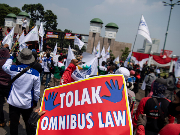 Media Asing Turut Soroti Kisruh Omnibus Law UU Cipta Kerja, Apa yang di Bahas?