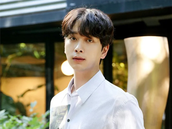 Chansung 2PM Dikonfirmasi Jadi Pemeran Utama Film Pendek untuk Proyek Global