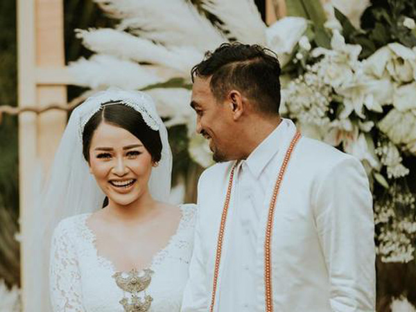 Mutia Ayu Dirumorkan Tengah Hamil, Ini Kata Glenn Fredly