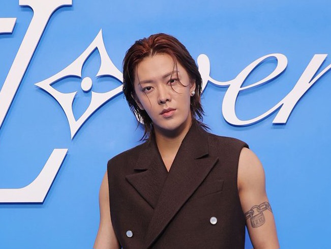 Yuta NCT Umumkan Debut Solo dan Tur Showcase 'HOPE'