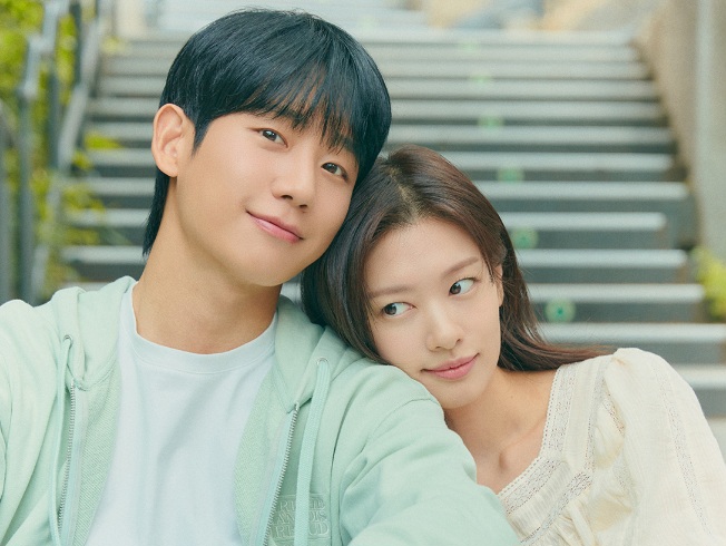 Jung Hae In Pilih No Comment Soal Rumor Pacaran dengan Jung So Min