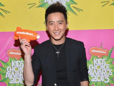 Hangeng Eks Super Junior Jadi Artis Asia Pertama yang Berkunjung ke Antariksa!