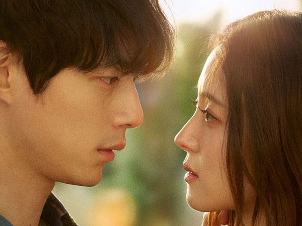 Lee Se Young dan Kentaro Sakaguchi Berurai Air Mata dalam Poster Drama 'What Comes After Love'