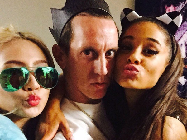 CL 2NE1 Hangout Bareng Ariana Grande dan Jeremy Scott di Konser California!