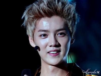 Raih 100 Juta Suara, Luhan Jadi Member EXO Paling Populer di Cina!