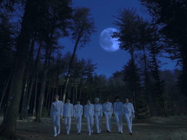 E'LAST Terjebak di Hutan Gelap di MV 'Creature'