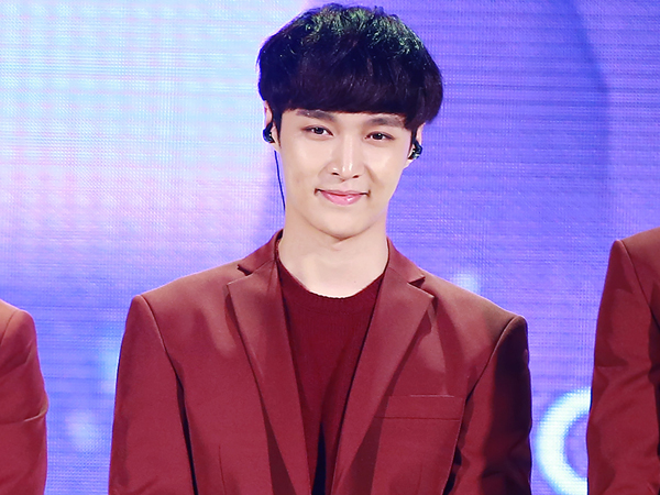 Ungkap Rasa Bersalah dan Cintanya pada EXO, Lay Teteskan Air Mata