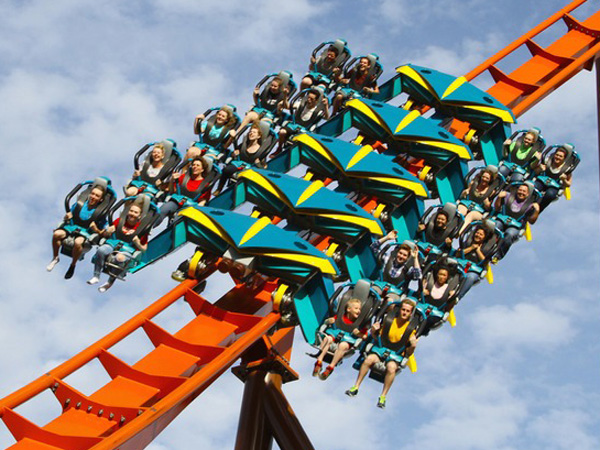 Lepas Adrenalin dengan Tidak Masuk Akal, Roller Coaster Ini Justru Larang Penumpangnya Berteriak