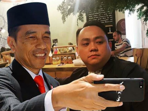 Ketika Netizen Kreatif Berlomba Selfie Bareng Jokowi, Begini Hasilnya