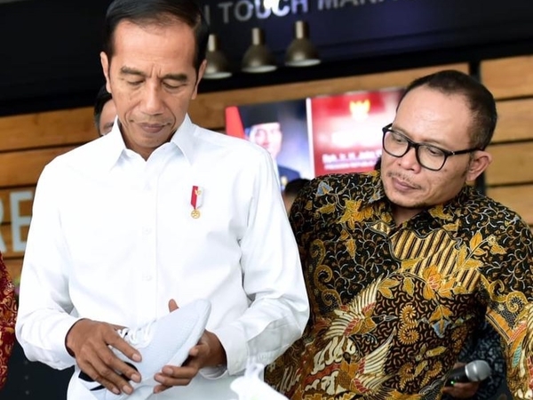 Hal 'Tak Biasa' yang Dilakukan Presiden Bersama Para Buruh Jelang 'May Day'