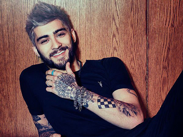 Ups, Zayn Malik Bocorkan Lagu Barunya dengan Pose Setengah Telanjang