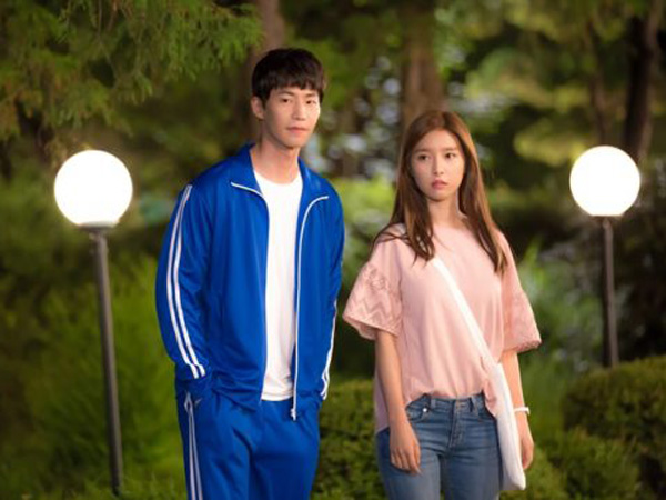 Kim So Eun dan Song Jae Rim Jadi Pasangan Kekasih 10 Tahun di Teaser Drama ‘Our Gap Soon’