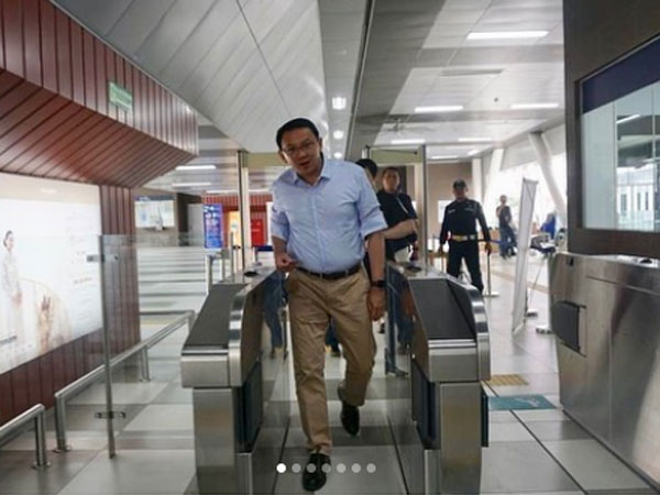 Heboh Masyarakat Bertemu Ahok yang Pertama Kali Jajal MRT Jakarta