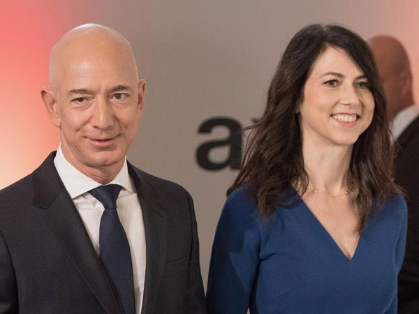 Resmi Cerai, MacKenzie Dapat 495 Triliun dari Harta Kekayaan Bos Amazon Jeff Bezos