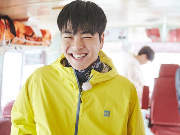 Bocoran Polosnya Junhoe iKON Jalan-jalan Bareng Member 'It's Dangerous Beyond the Blankets'