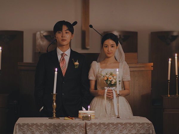 Lee Hi Rilis Lagu 'My Beloved' Menyayat Hati, MV Dibintangi Choi Hyun Wook dan Hong Su Zu