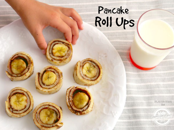 Mau Cemilan Sehat di Akhir Pekan? Yuk, Bikin Pancake Roll Ups Coklat Pisang!