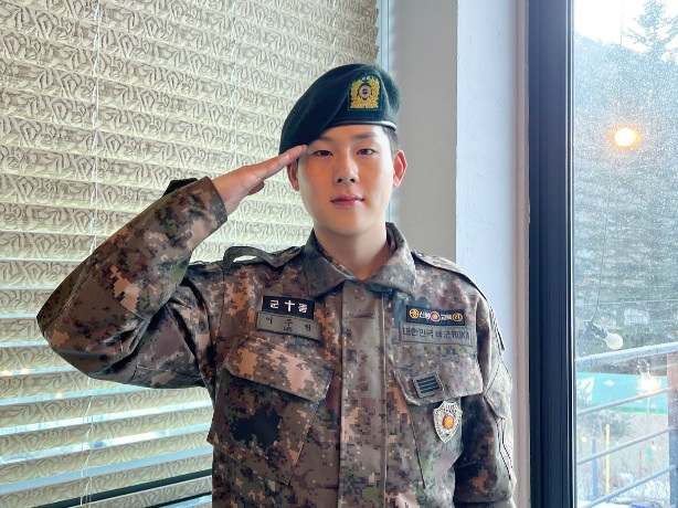 Welcome Back! Joohoney MONSTA X Resmi Selesaikan Tugas Wajib Militer