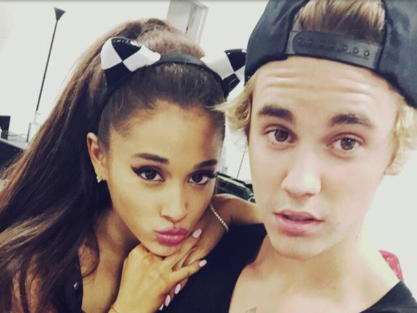 Dipaksa Tampil Mendadak Bareng Ariana Grande, Justin Bieber Lupa Lirik!