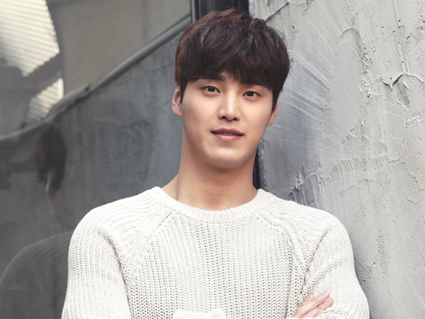 Sukses Bintangi Thirty Nine, Lee Tae Hwan Akan Masuk Wamil Bulan Ini