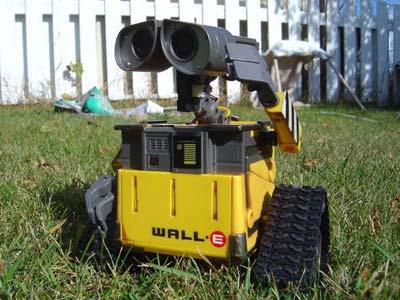 Orang Amerika Sukses Bikin Robot Wall-E