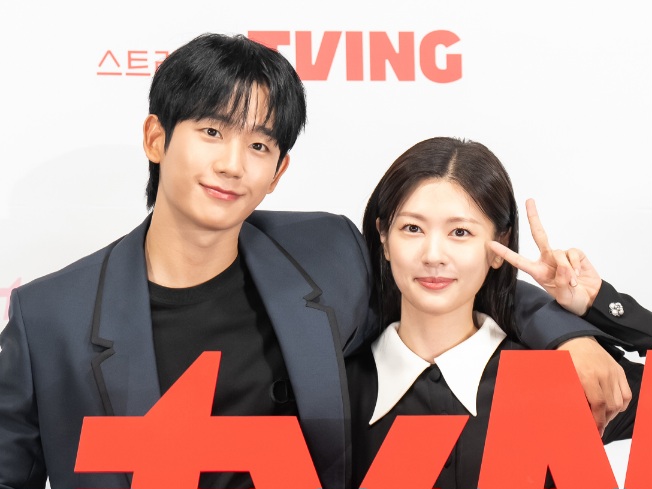 Jung So Min Sebut Jung Hae In Sosok yang Sangat Perhatian di Lokasi Syuting