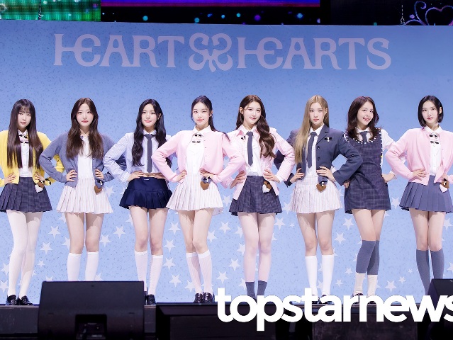 Hearts2Hearts Ungkap Perasaan Jelang Debut, Carmen: Kami telah menantikan hari ini