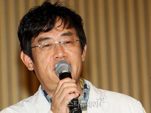 Komedian Lee Kyung Kyu Diselidiki Polisi Terkait Dugaan Mengemudi di Bawah Pengaruh Obat