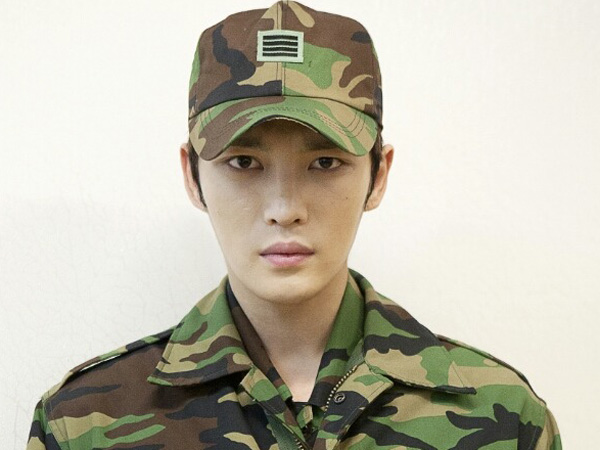 Sedang Jalani Wamil, Kim Jaejoong Muncul di acara 'Mom Goes to the Army'!