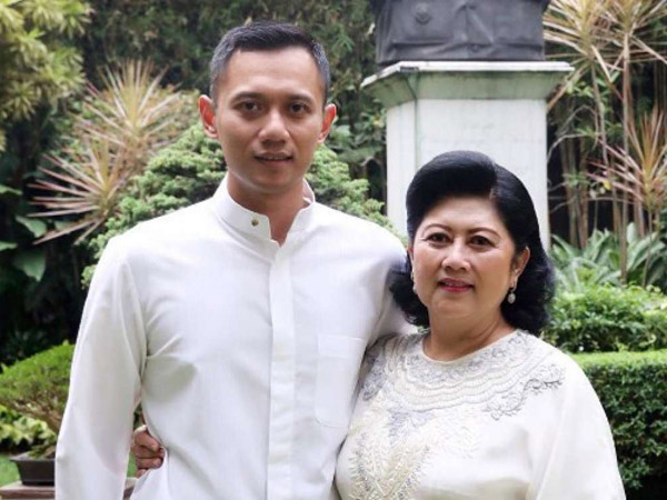 Tepis Persepsi Negatif, Ibunda Bangga Dengan Performa Agus Yudhoyono Saat Debat Pilgub DKI