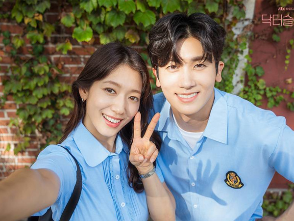 Drama 'Doctor Slump' Melonjak ke No. 3 Chart Netflix Minggu Ini