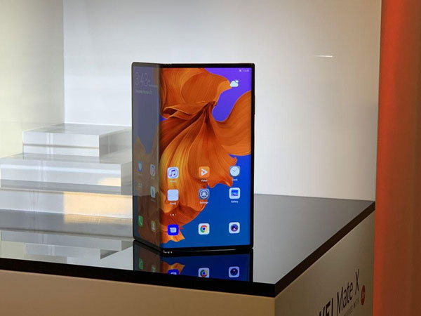 Resmi Dirilis, Ponsel Lipat Huawei Mate X Bakal Lama Masuk Indonesia karena Hal Ini