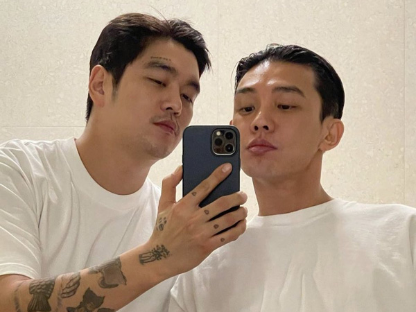 Dirumorkan Gay, Yoo Ah In Semakin Tunjukkan Kedekatan Dengan Teman Cowoknya